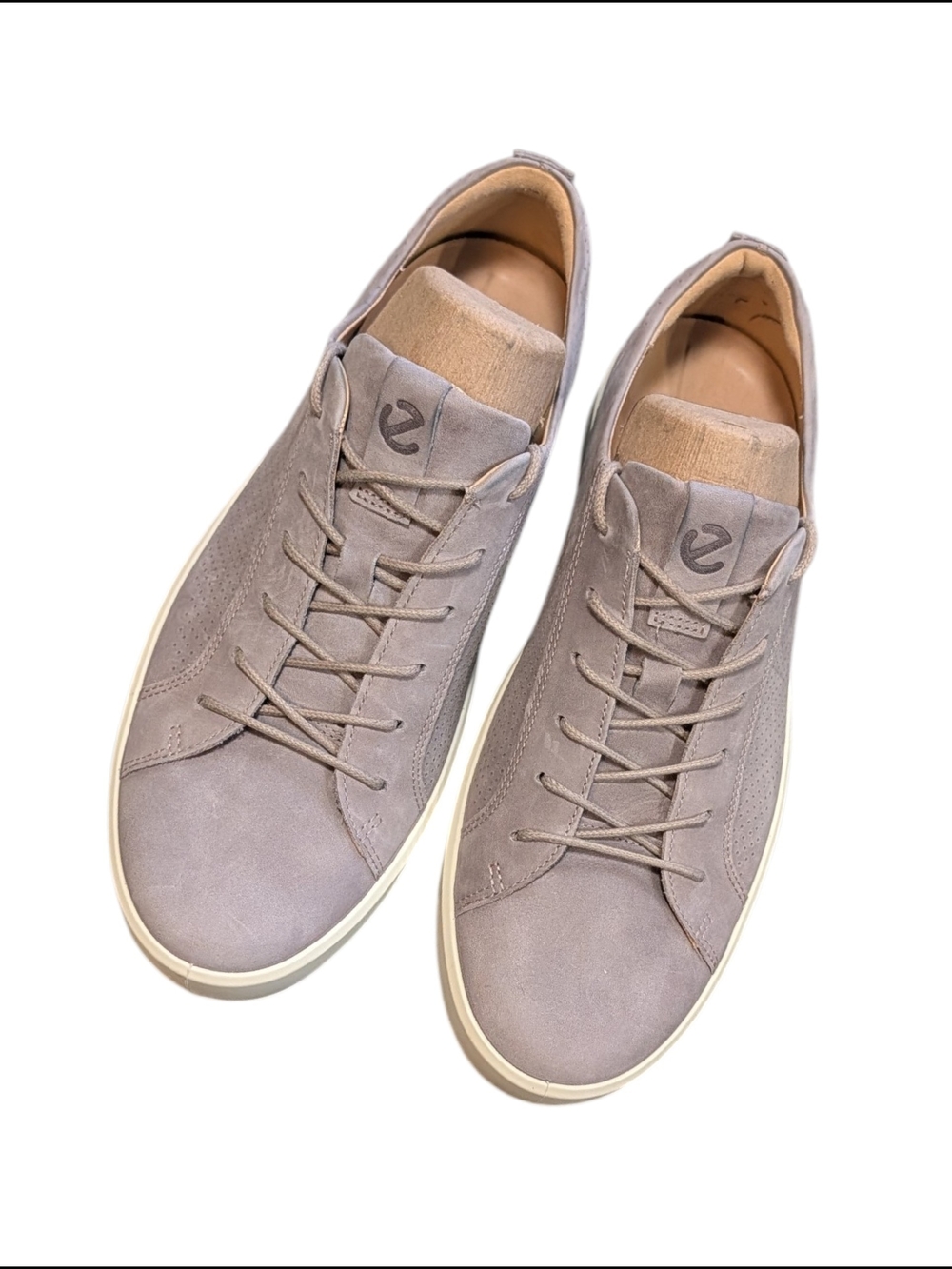 Ecco Men's Suede Grey Low Tops Size 10 US 44eu